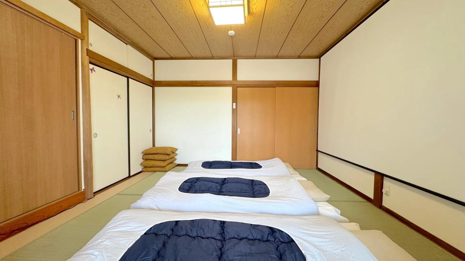 MiyakamiAngo Yugawara New Open 駅から車で9分 デッキで無料でbbqで楽しめる プロジェクターと卓球台あり别墅 日本