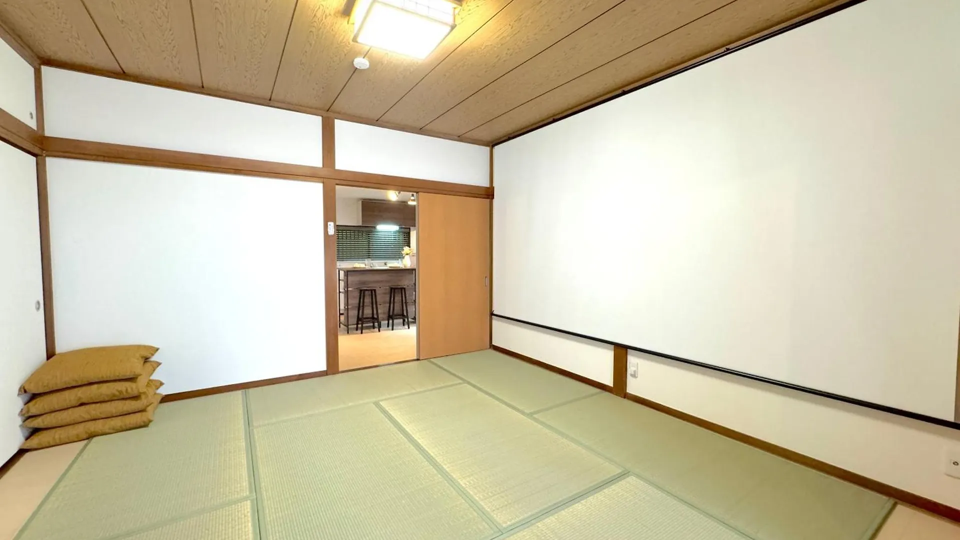 MiyakamiAngo Yugawara New Open 駅から車で9分 デッキで無料でbbqで楽しめる プロジェクターと卓球台あり别墅 0*, Miyakami 日本