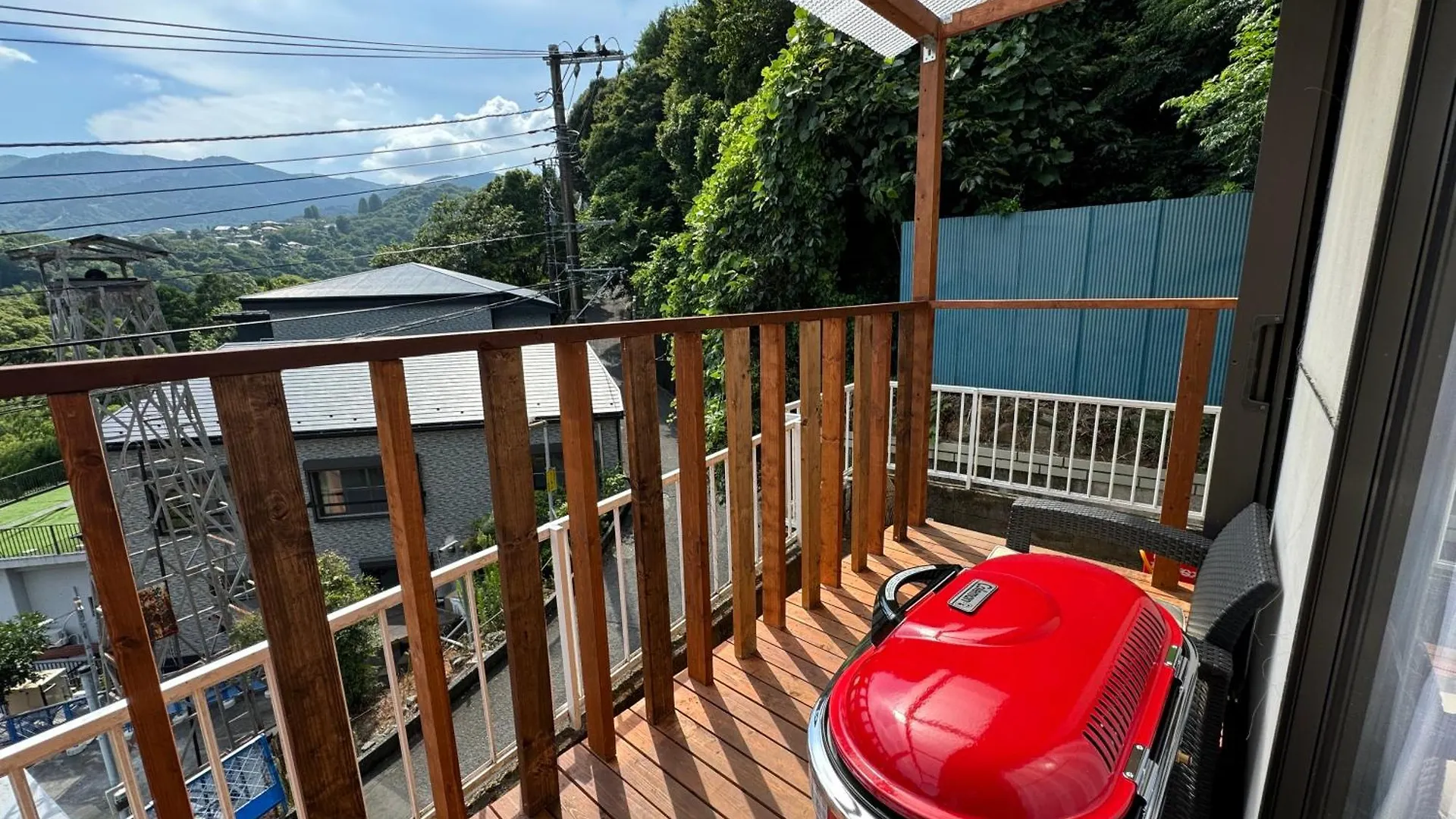 MiyakamiAngo Yugawara New Open 駅から車で9分 デッキで無料でbbqで楽しめる プロジェクターと卓球台あり别墅 0*, Miyakami